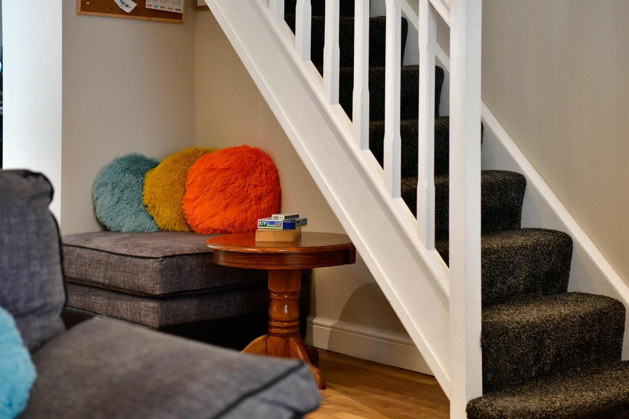 Free Parking - Heart Of The City - Superb Townhouse & Garden - Peaceful Area But Only 5Min Walk To Beach, Shops, Bars, Arena, Marina, Parks Swansea Exterior photo